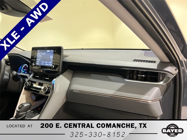 2021 Toyota Venza XLE photo 22