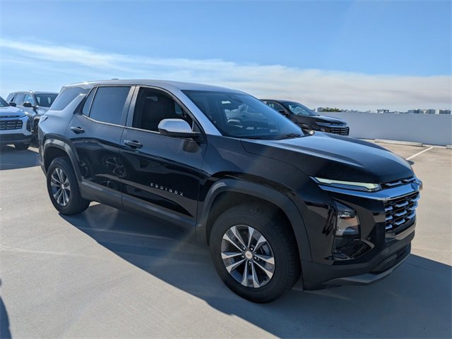 2026 Chevrolet Equinox LT photo 2