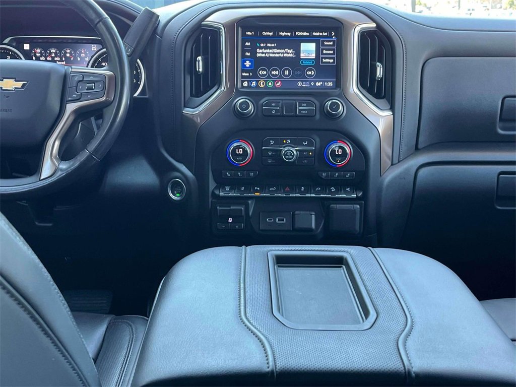 2022 Chevrolet Silverado 2500HD High Country photo 13
