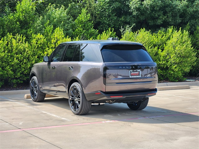 2025 Land Rover Range Rover SE photo 3