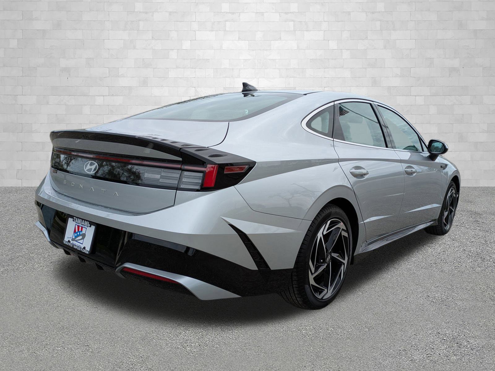 2026 Hyundai Sonata SEL Sport photo 2