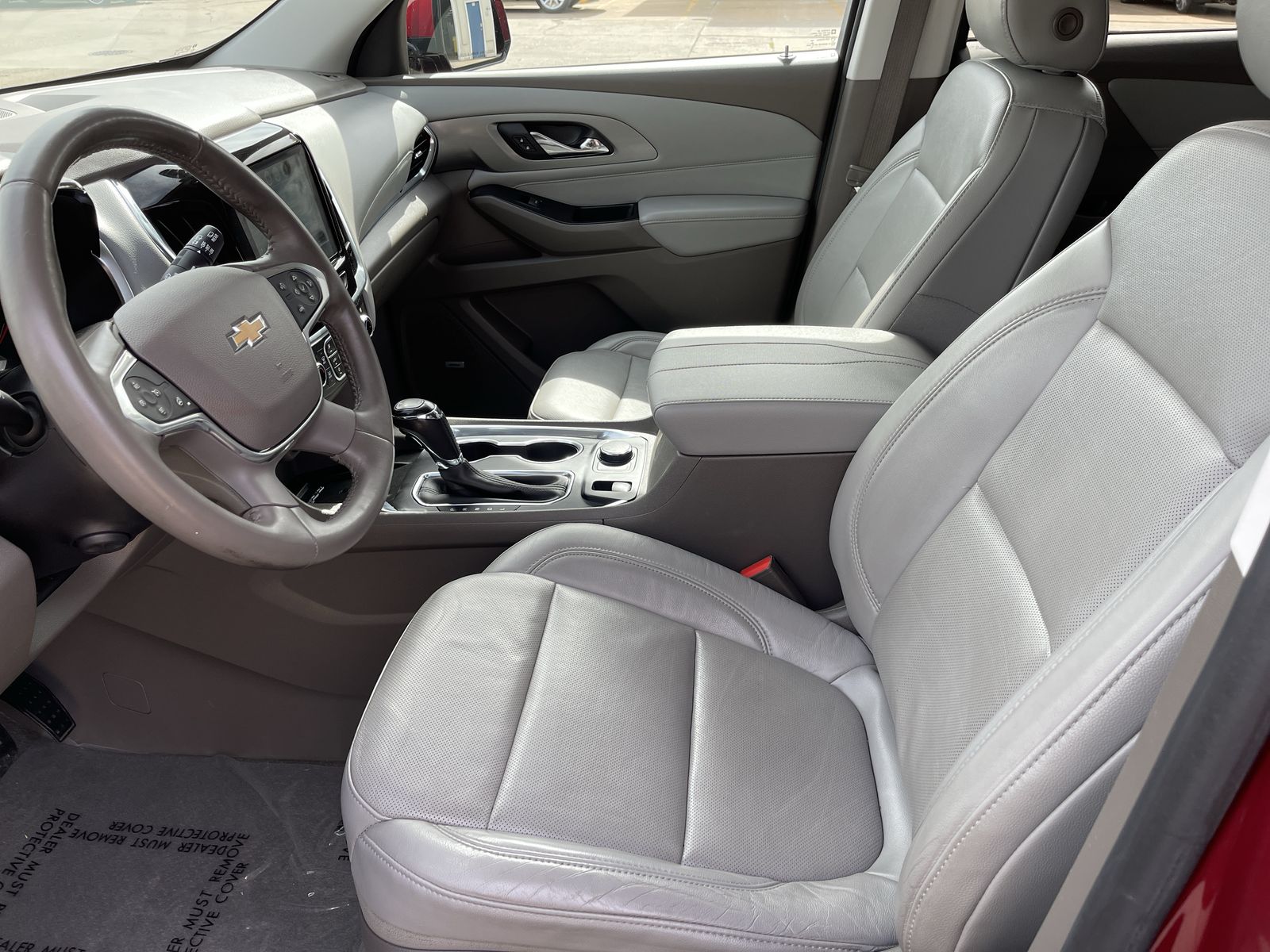 2018 Chevrolet Traverse Premier photo 3
