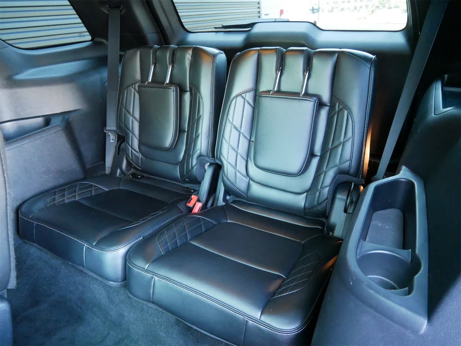 2016 Ford Explorer Platinum photo 3