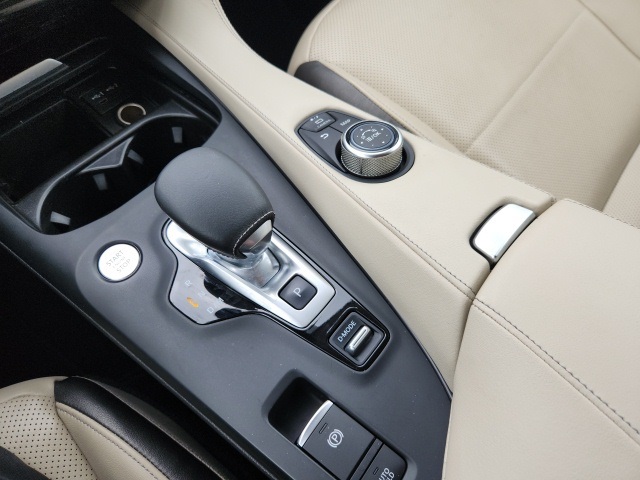 2022 Infiniti QX50 Essential photo 24
