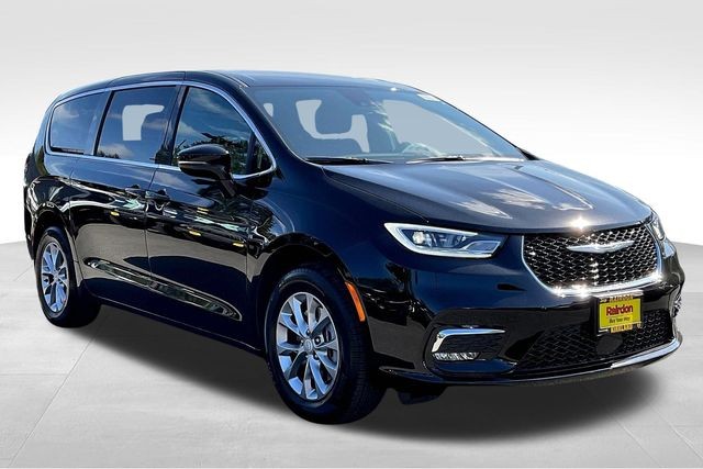 New 2026 Chrysler Pacifica Select Gasoline Fuel Passenger Van