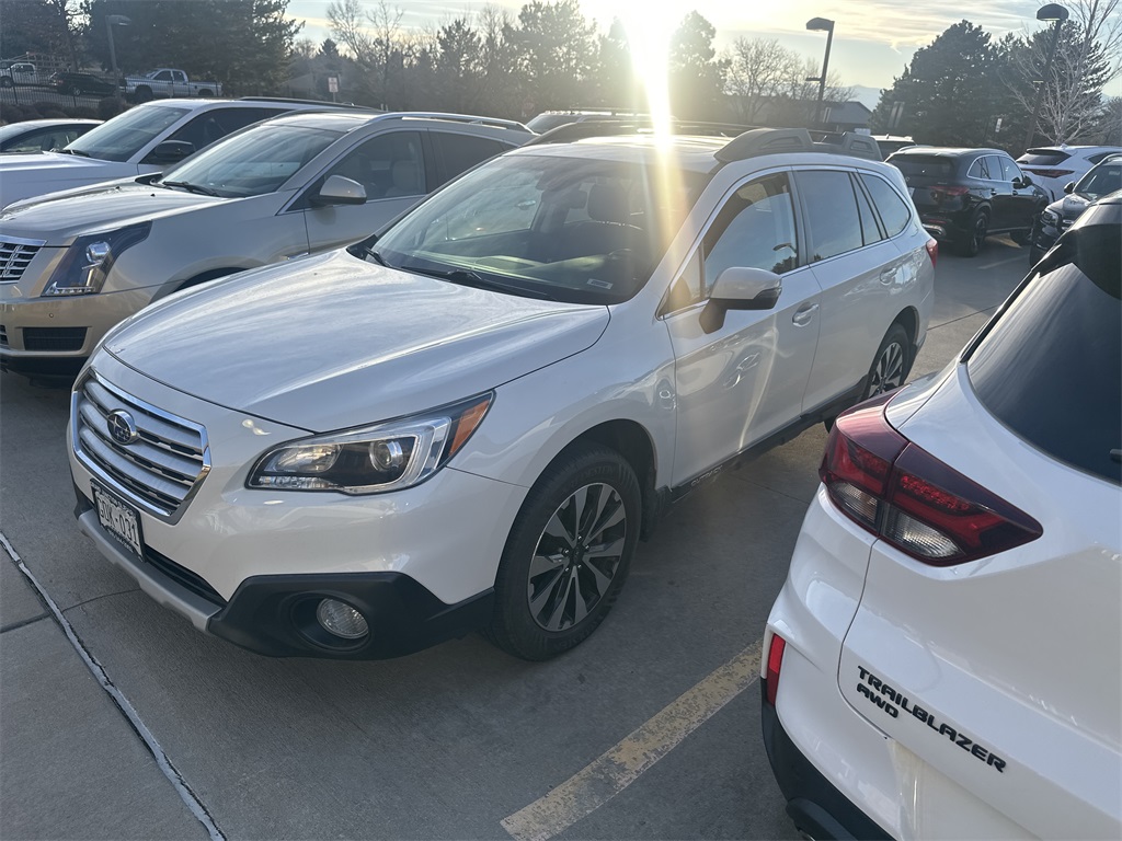 2017 Subaru Outback Limited's photo