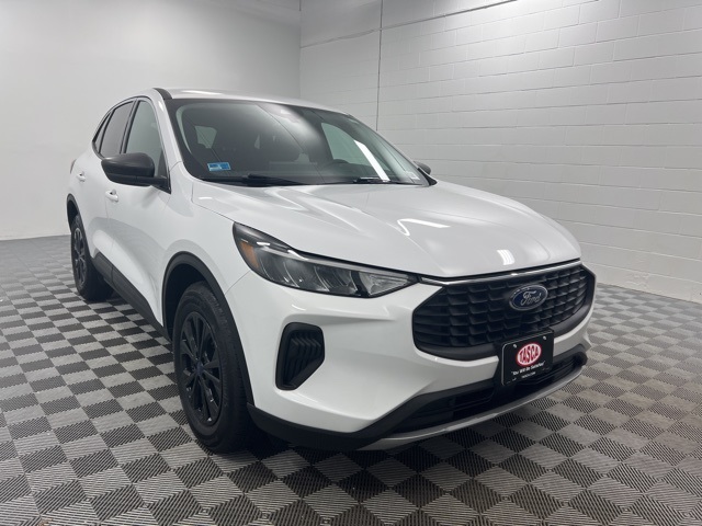 2023 Ford Escape Active's photo