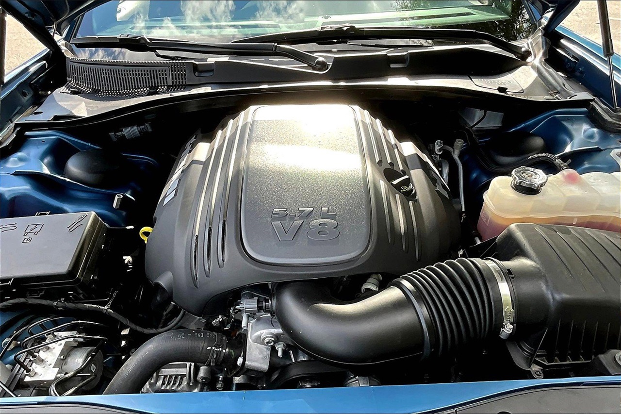 2023 Dodge Charger R/T photo 32