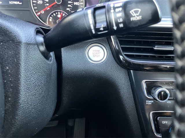 2019 Kia Optima S photo 8