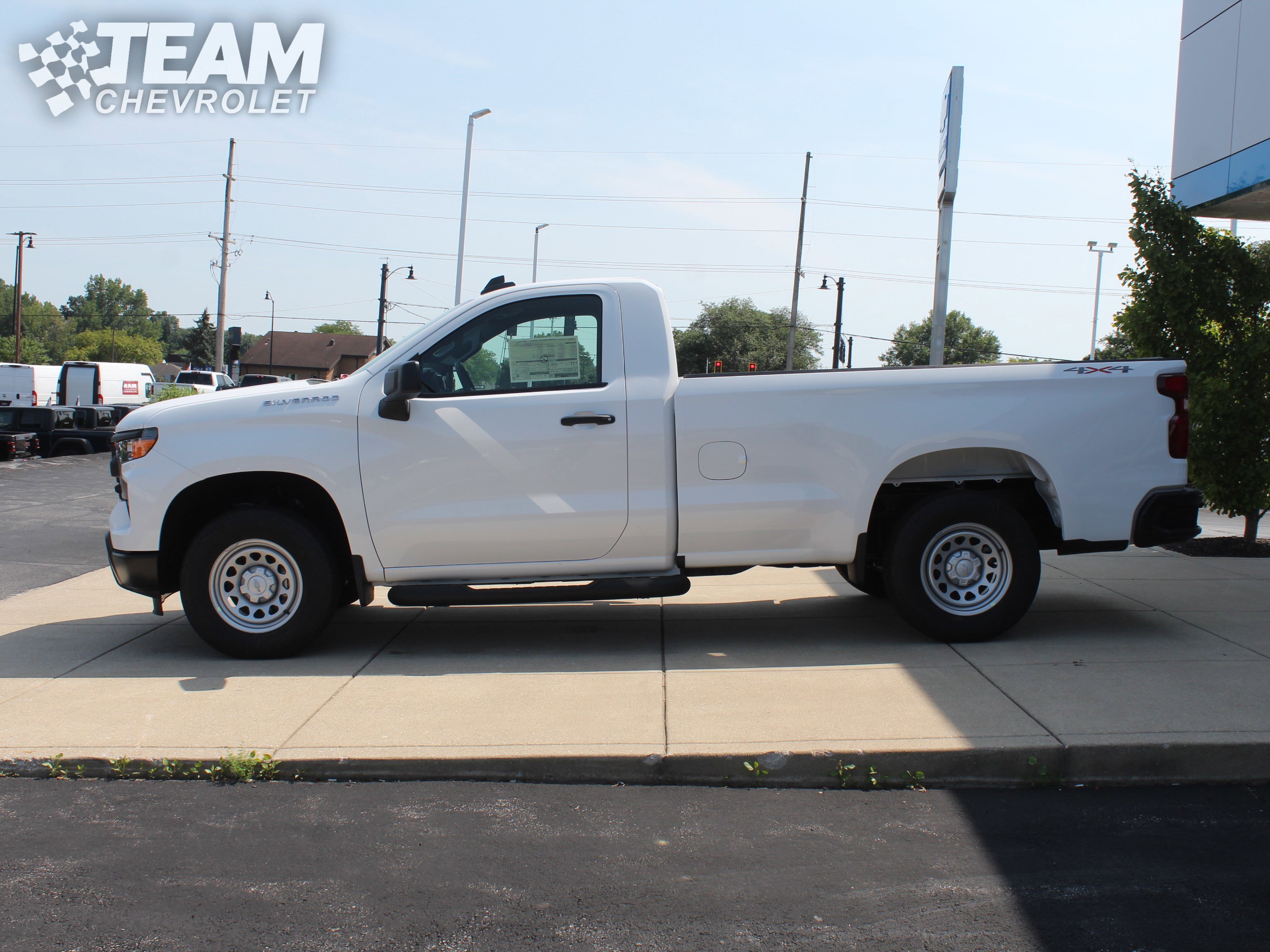 2025 Chevrolet Silverado 1500 photo 5