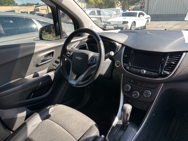2022 Chevrolet Trax LT photo 18