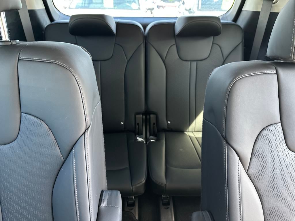 2023 Kia Sorento Hybrid EX photo 18