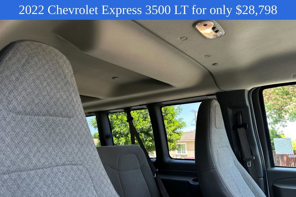 2022 Chevrolet Express Passenger 3500 photo 14