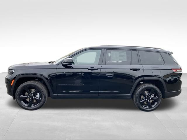 2025 Jeep Grand Cherokee Limited photo 4