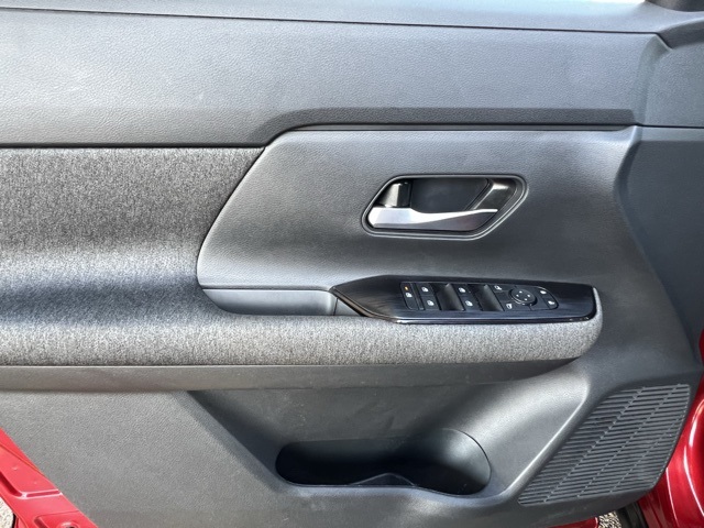 2025 Nissan Kicks SV photo 26