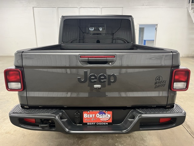 2023 Jeep Gladiator Willys photo 6