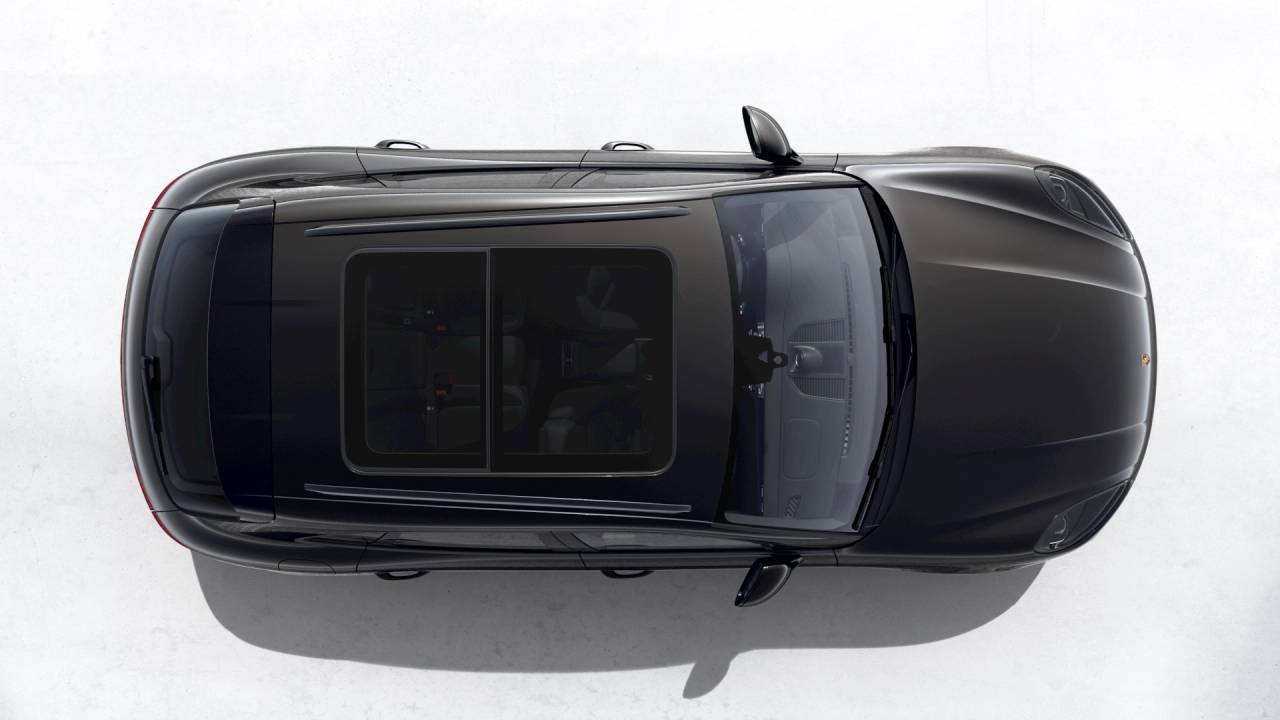 2026 Porsche Macan T photo 4