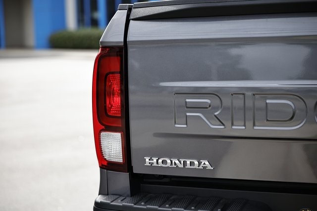 2025 Honda Ridgeline RTL photo 11