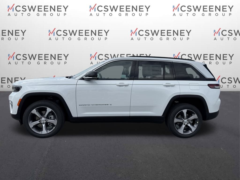 2025 Jeep Grand Cherokee Limited photo 2