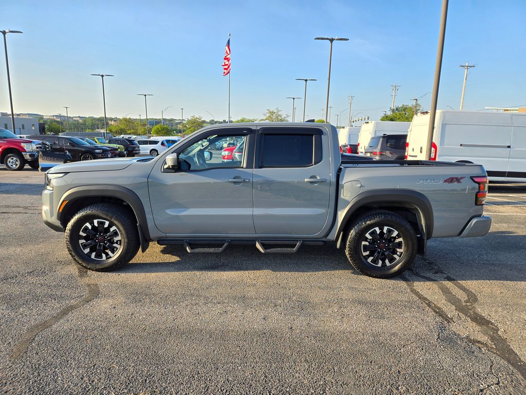 2023 Nissan Frontier PRO-4X photo 6