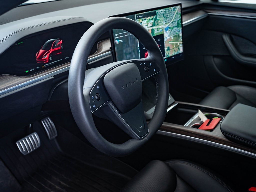 2023 Tesla Model S Standard Range photo 16