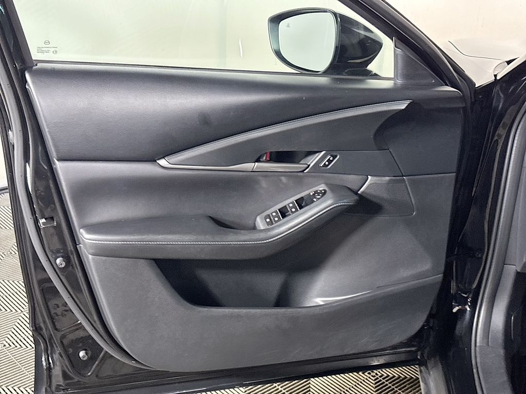 2023 Mazda CX-30 2.5 Select photo 10