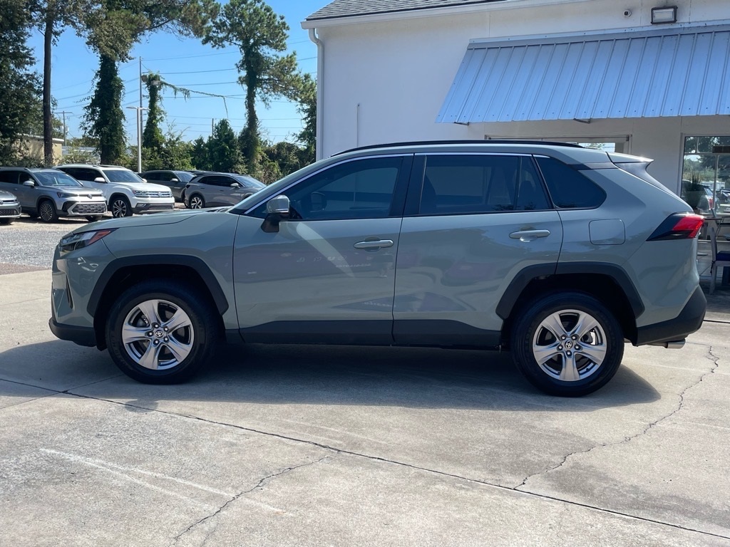 2023 Toyota RAV4 XLE photo 27