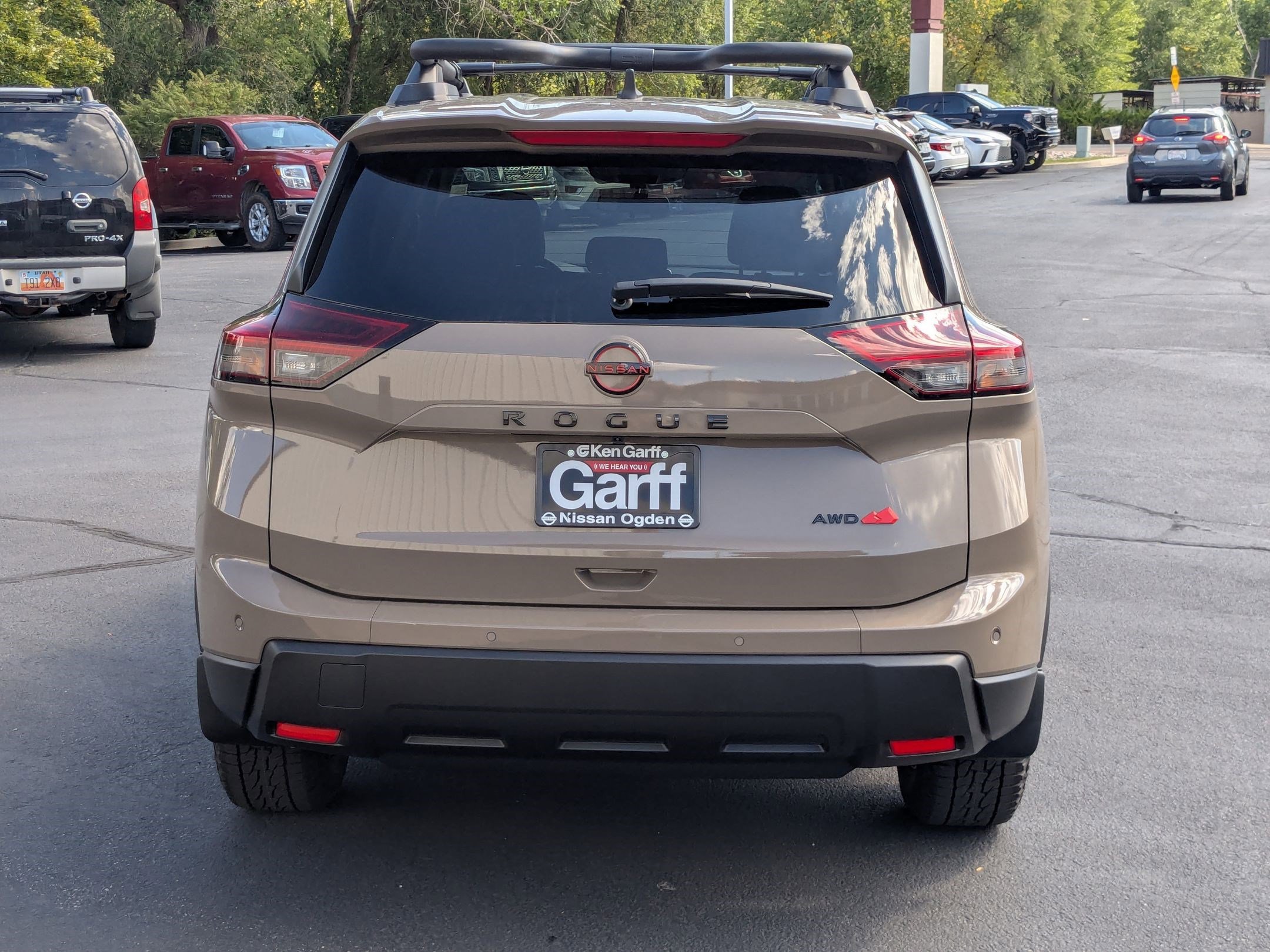 2026 Nissan Rogue SV photo 4