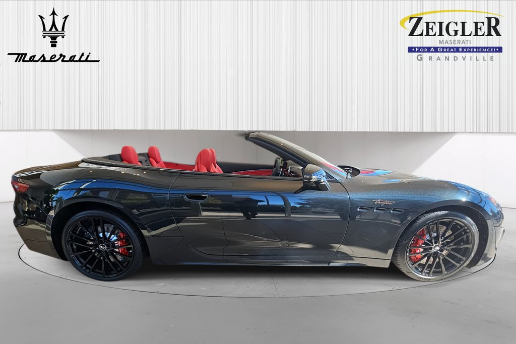2026 Maserati Grancabrio photo 4