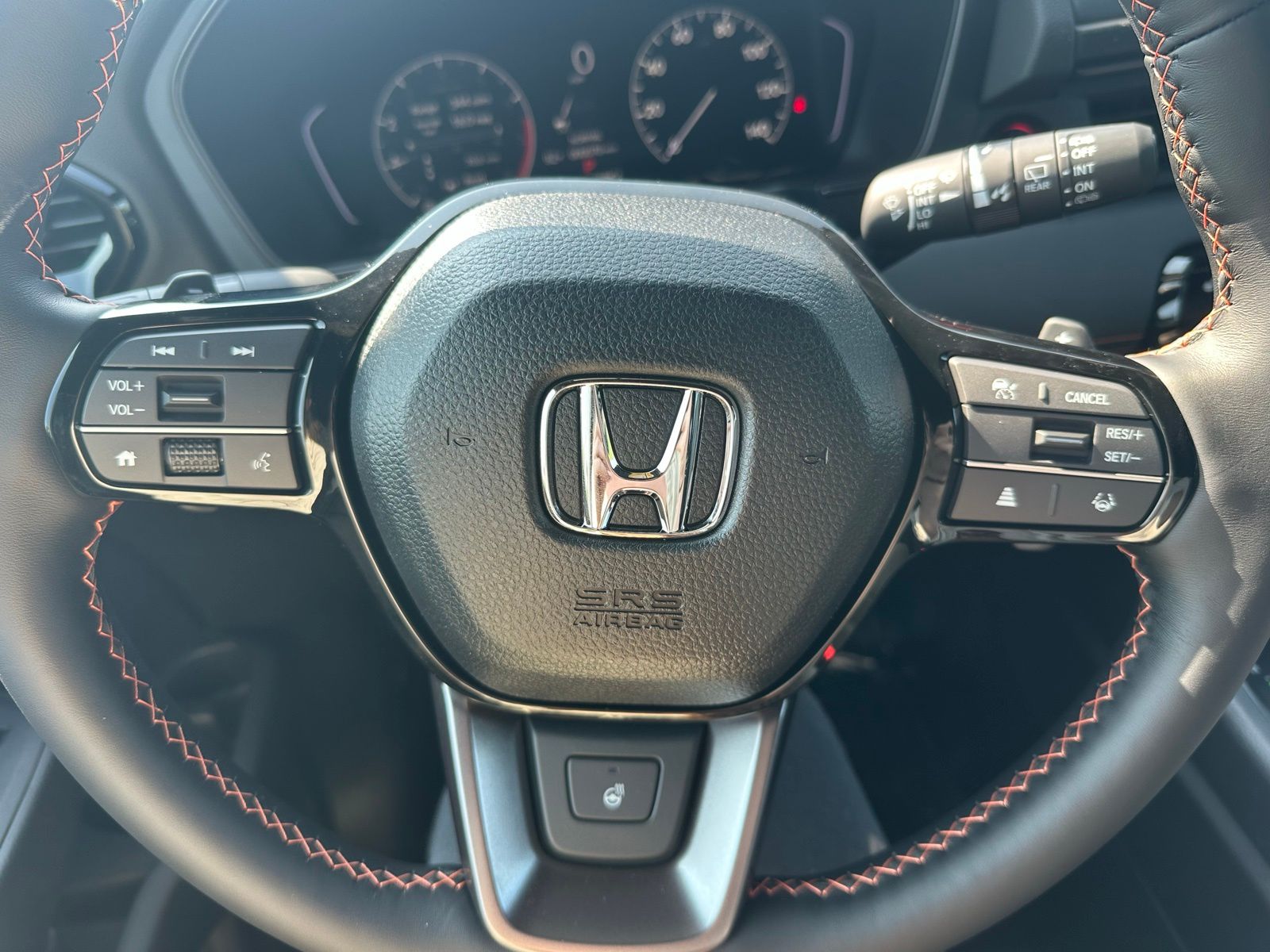 2025 Honda Pilot TrailSport photo 10