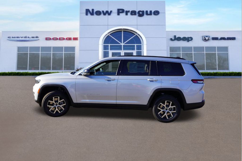 2025 Jeep Grand Cherokee Limited photo 4