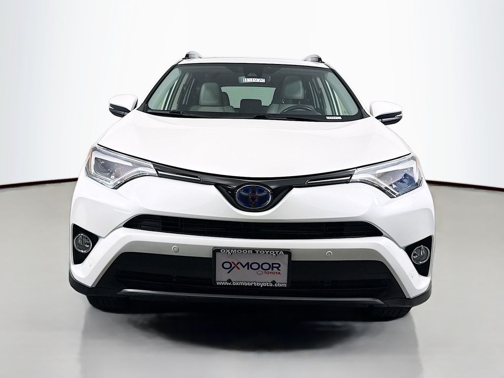 2018 Toyota RAV4 Hybrid Limited photo 2
