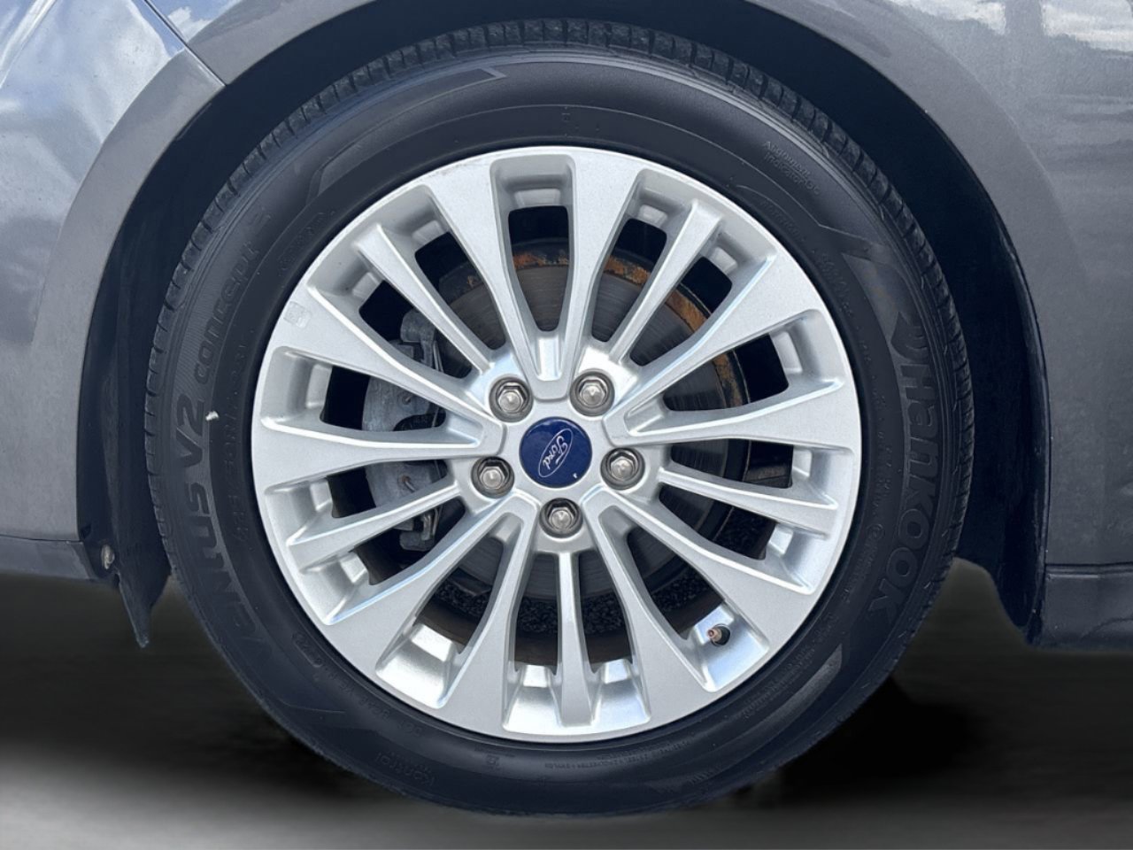 2017 Ford C-Max Hybrid SE photo 29