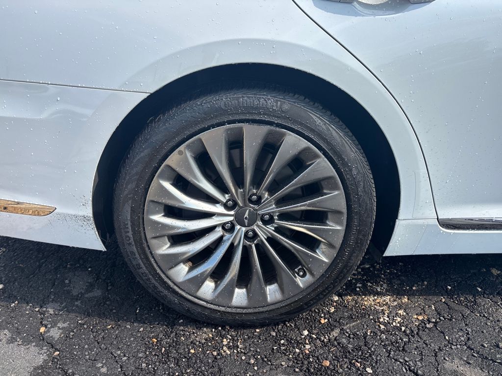 2019 Genesis G90 3.3T Premium photo 3