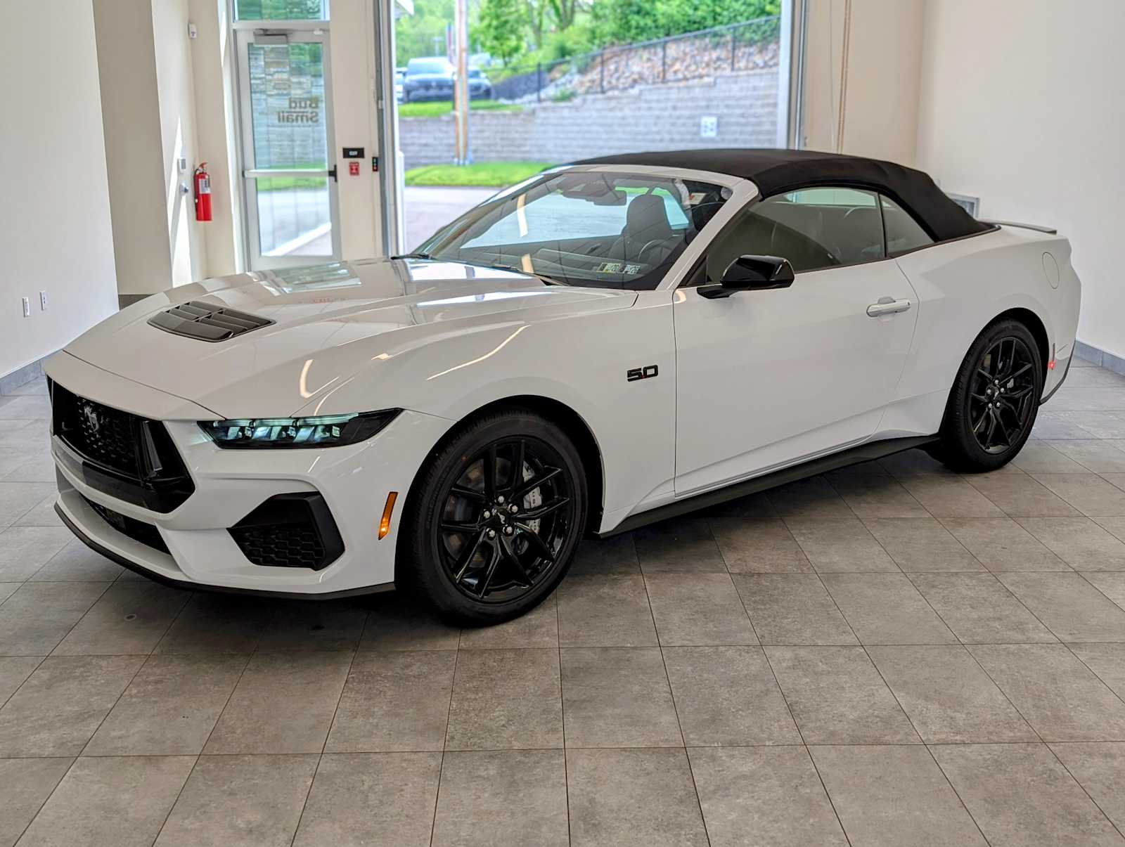 2025 Ford Mustang GT Premium's photo