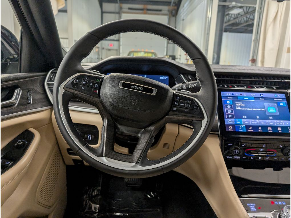 2024 Jeep Grand Cherokee Limited photo 8
