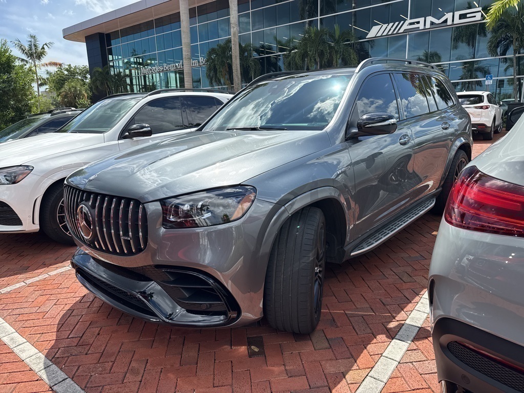2024 Mercedes Benz GLS 63 AMG 4MATIC photo 2