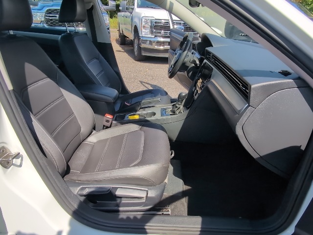 2021 Volkswagen Passat 2.0T SE photo 40
