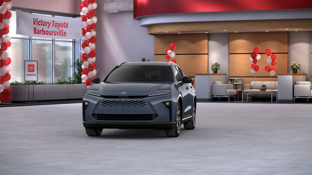 2025 Toyota Crown Signia XLE photo 16