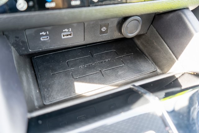 2023 Mitsubishi Outlander SEL photo 29