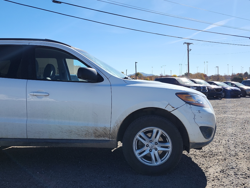 2010 Hyundai Santa Fe GLS photo 4