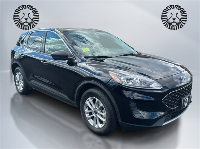 2022 Ford Escape SE photo 3