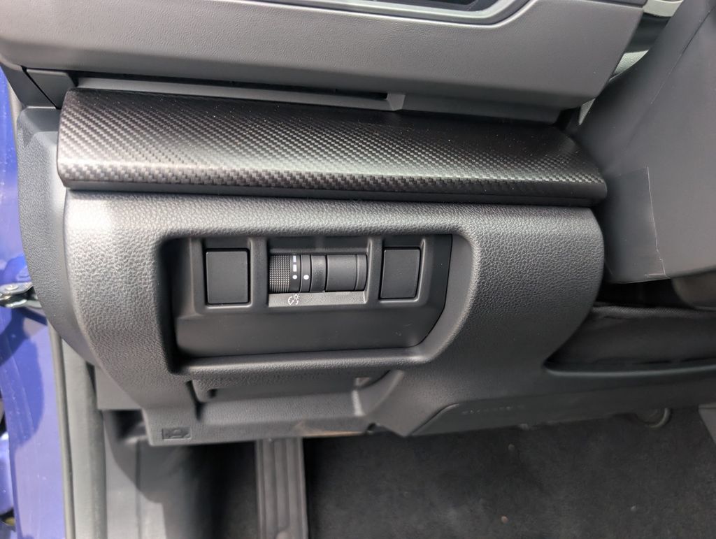 2025 Subaru Crosstrek Premium photo 37