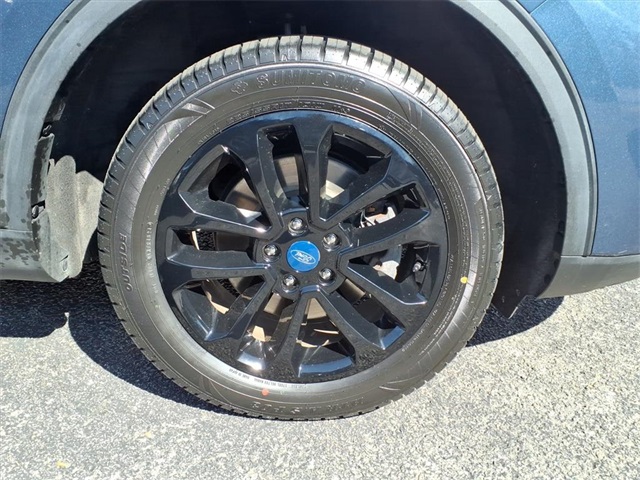 2020 Ford Escape SE photo 9
