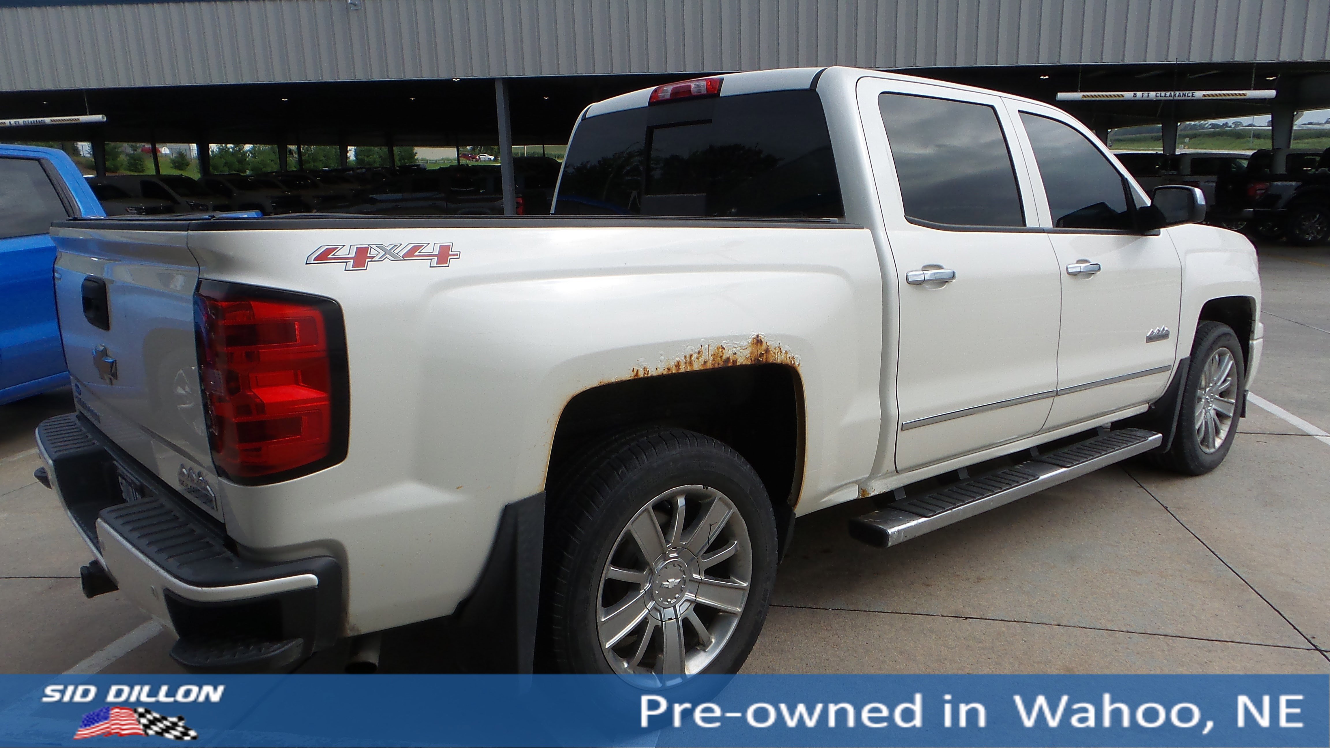 2014 Chevrolet Silverado 1500 High Country photo 4