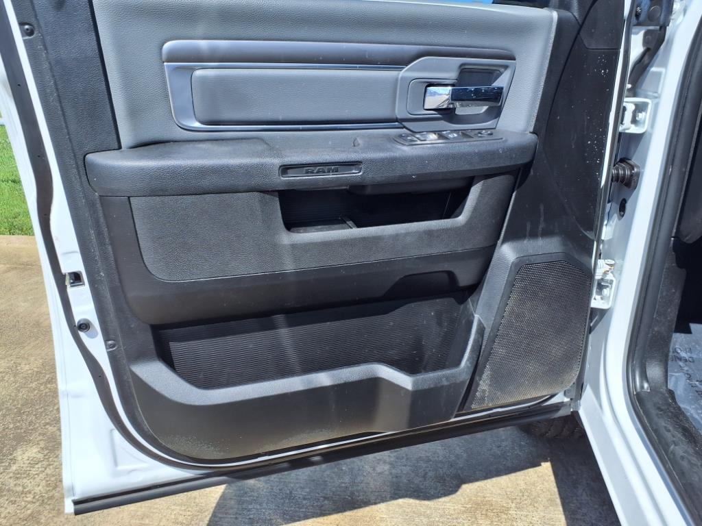 2022 Ram 1500 Classic SLT photo 17
