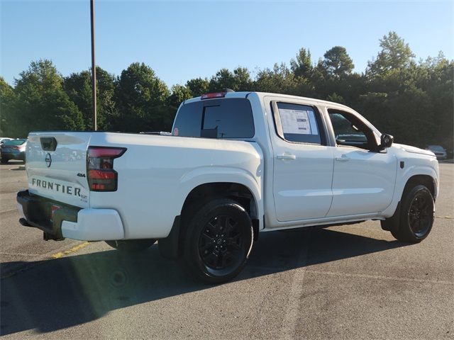 2026 Nissan Frontier Crew Cab SV photo 3