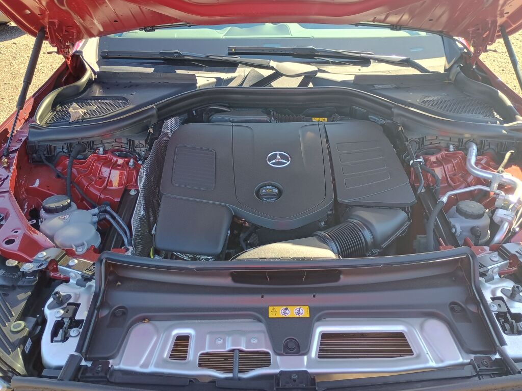 2025 Mercedes Benz GLC 300 4MATIC photo 21