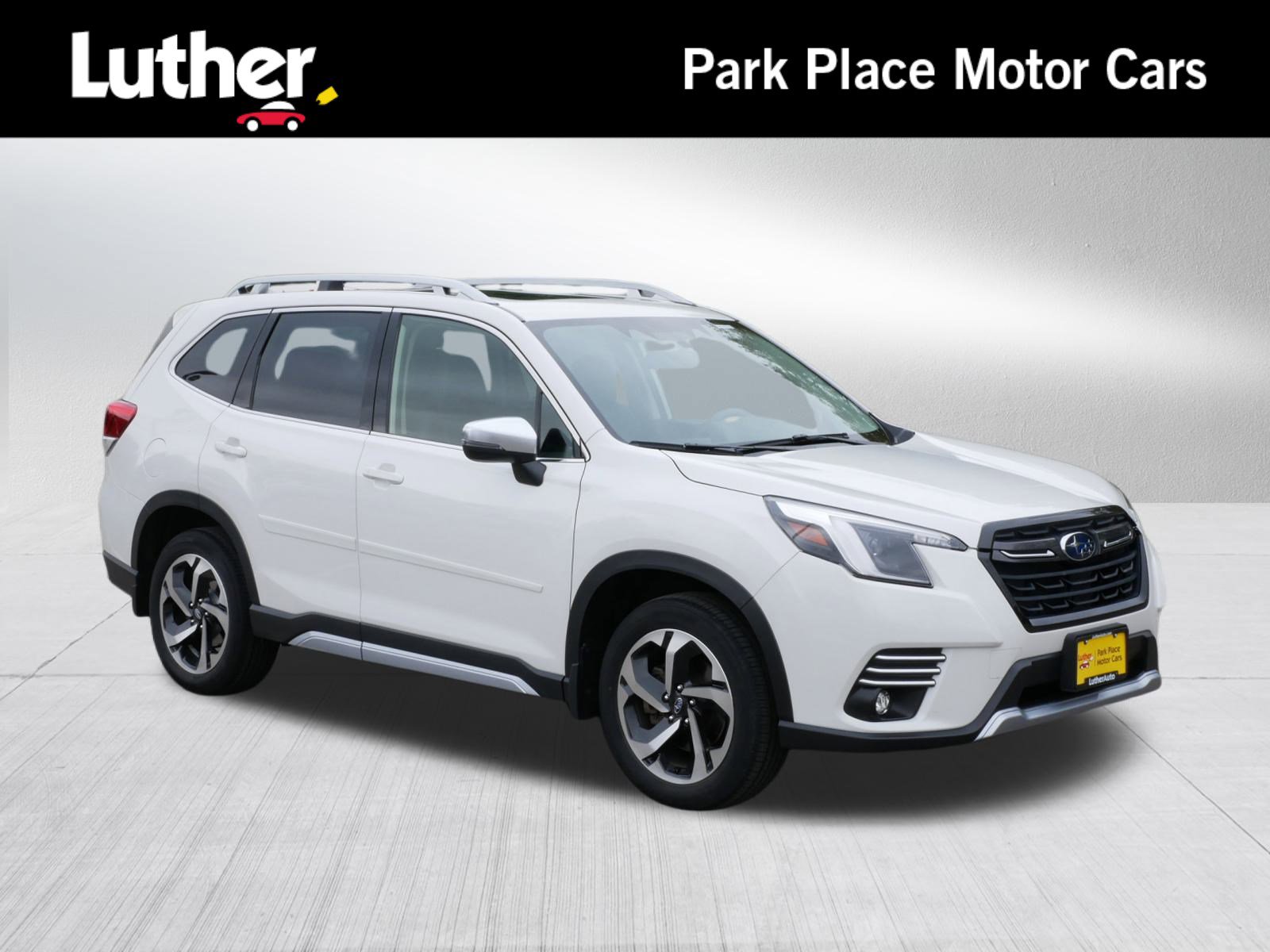 2022 Subaru Forester Touring's photo