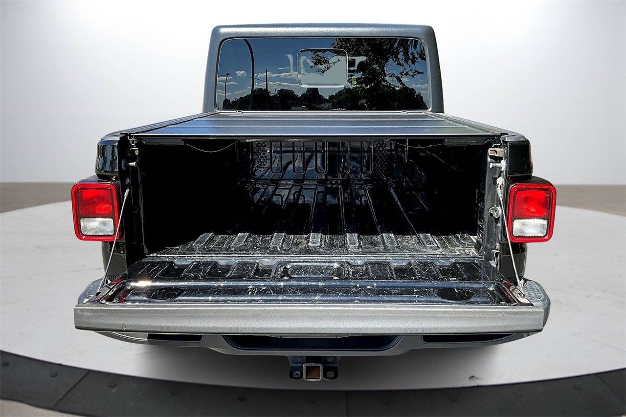 2021 Jeep Gladiator Sport photo 23